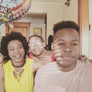 Meet your Posher, Pierre